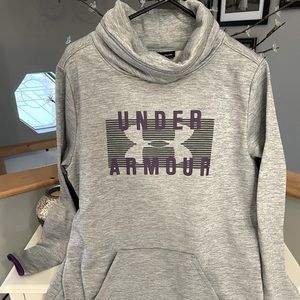 UA loose fit sweatshirt cold gear